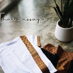 Thai massage | タイ伝統柄の施術Ｔシャツ（エレガント）