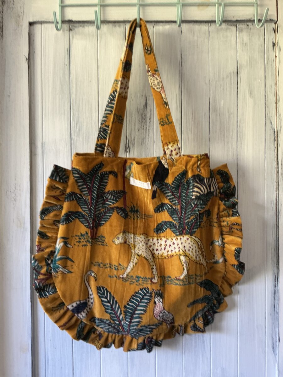 ベロアジャングルのバッグ