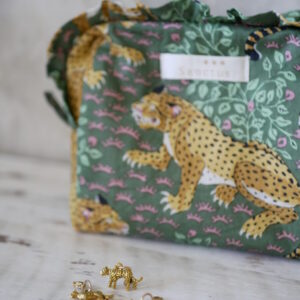 レオパードと象のチャーム